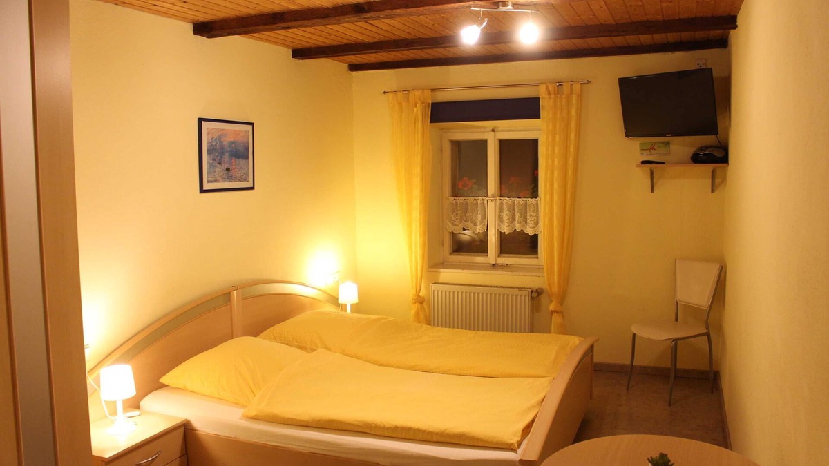 Egloffstein Apartment | Category double room - Pension Mühle