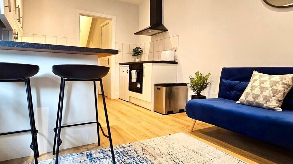 Cathays Apartment | Cathays Apartments No.3 by Switchback Stays