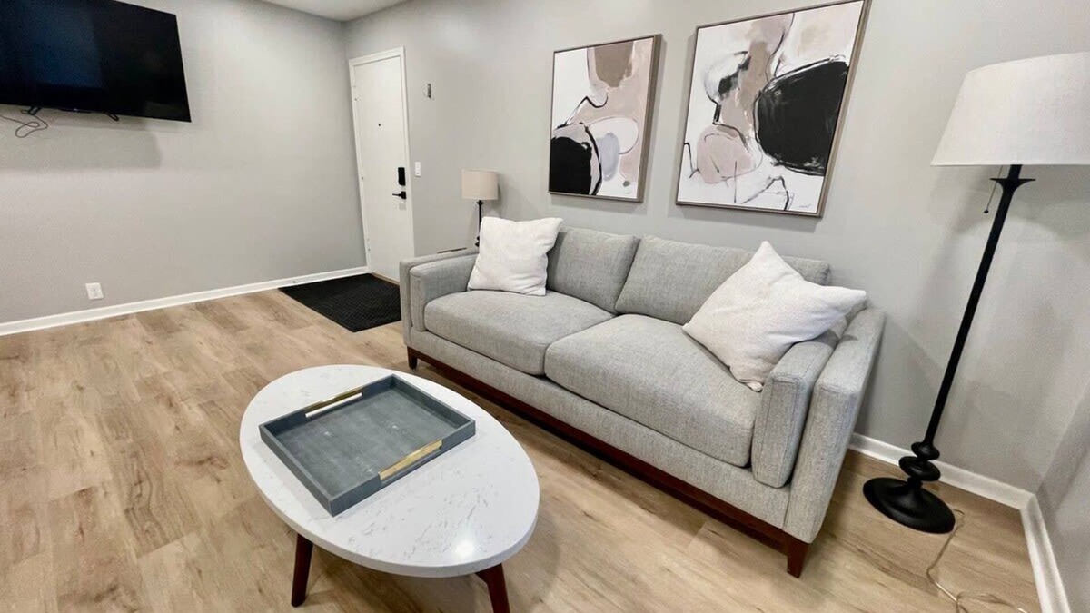Joslyn Castle Apartment | Cathedral 8-Cozy Haven by UNMC