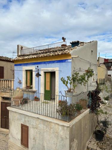 Comiso Apartment | Cathedral's House
