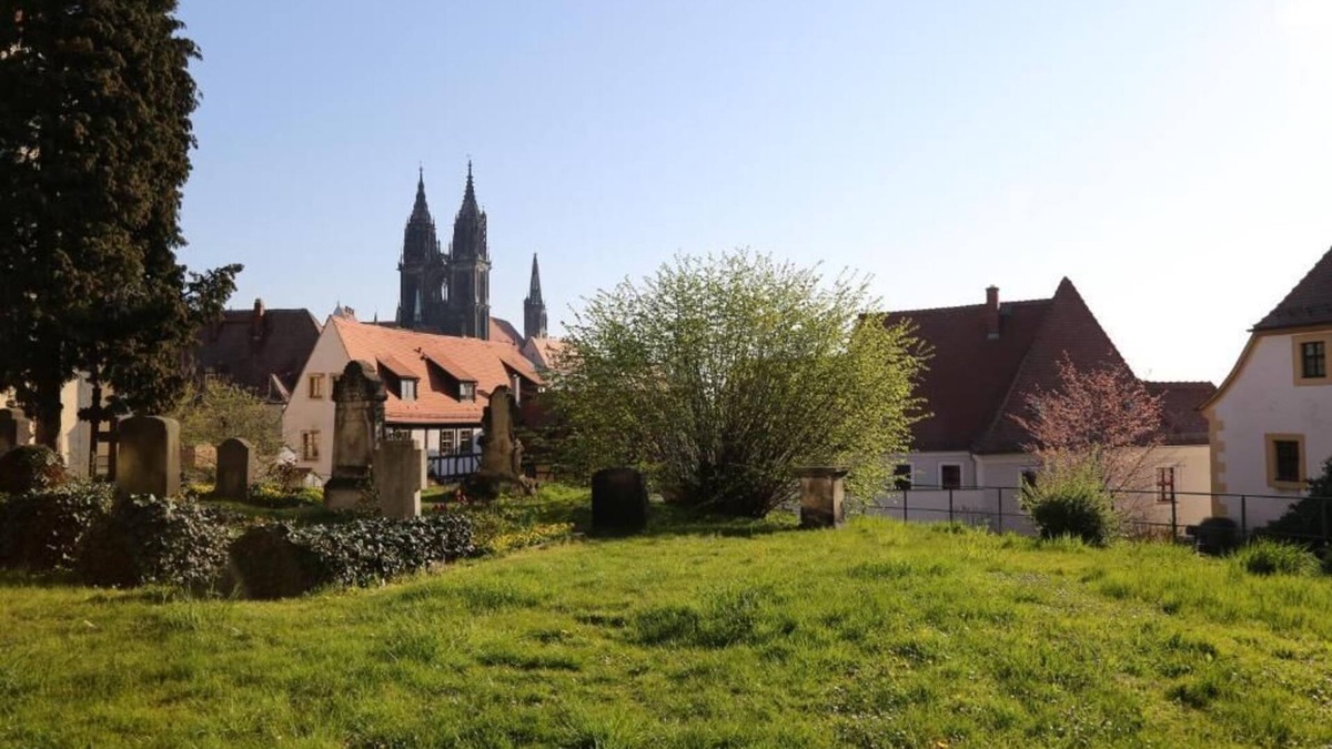 Meissen Apartment | Cathedral view at freedom, large apartment