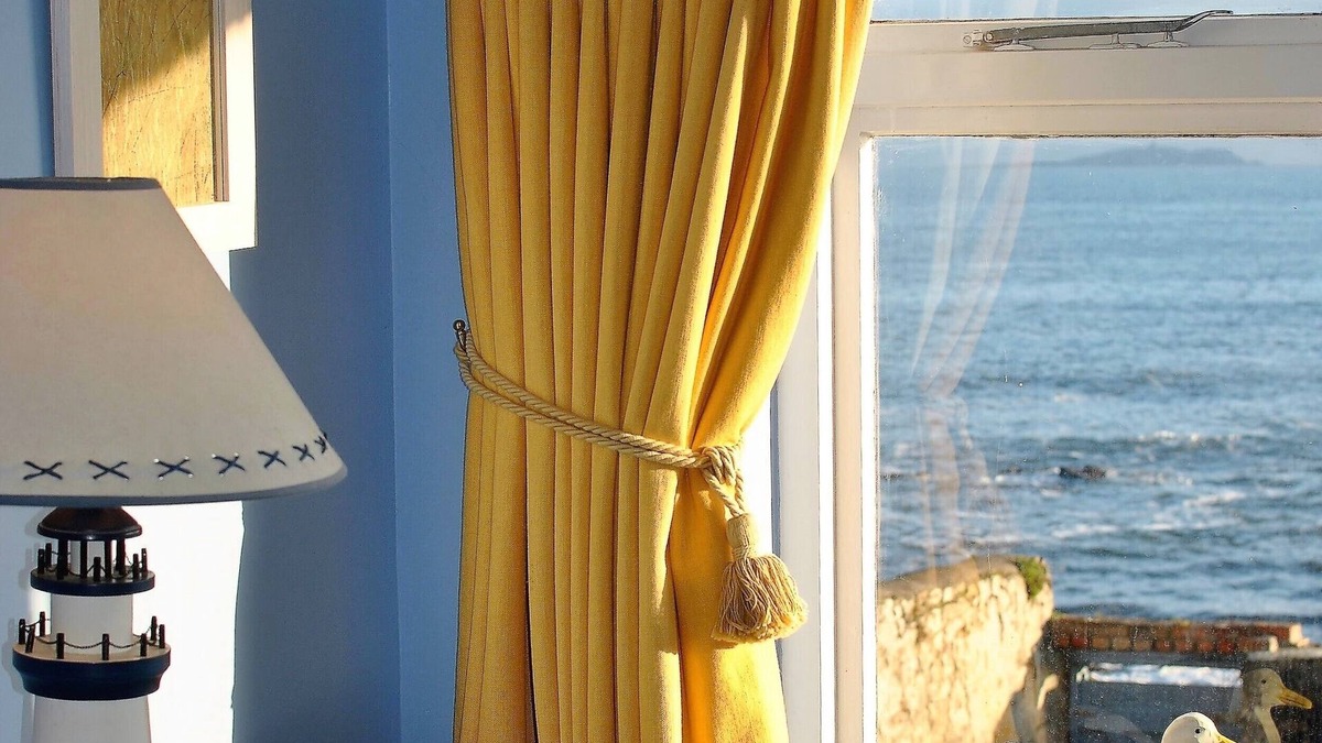 Cellardyke House | Catherine Cottage seaside home