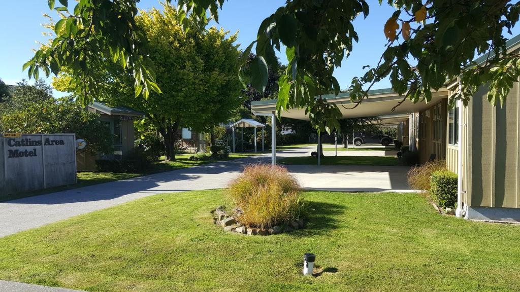 Owaka Hotel | Catlins Area Motel