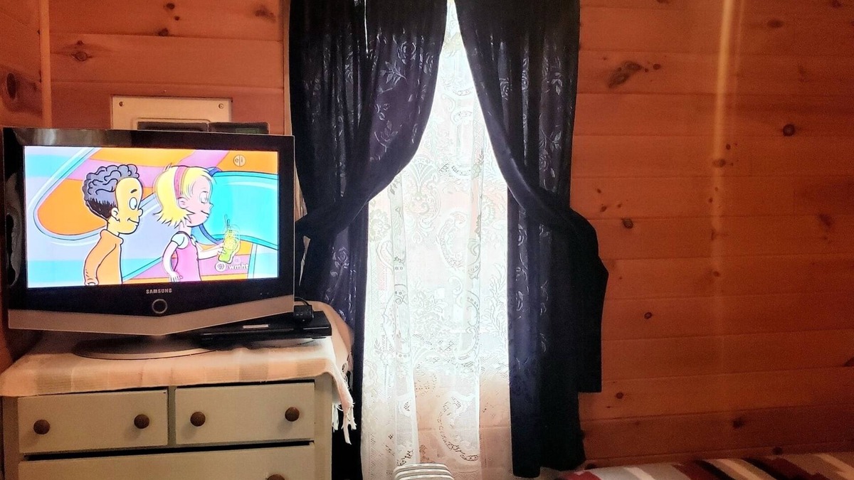 Prattsville Cabin | Catskill Bungalow - Tiny House Vacation for couples, Windham & Hunter NY, skiing