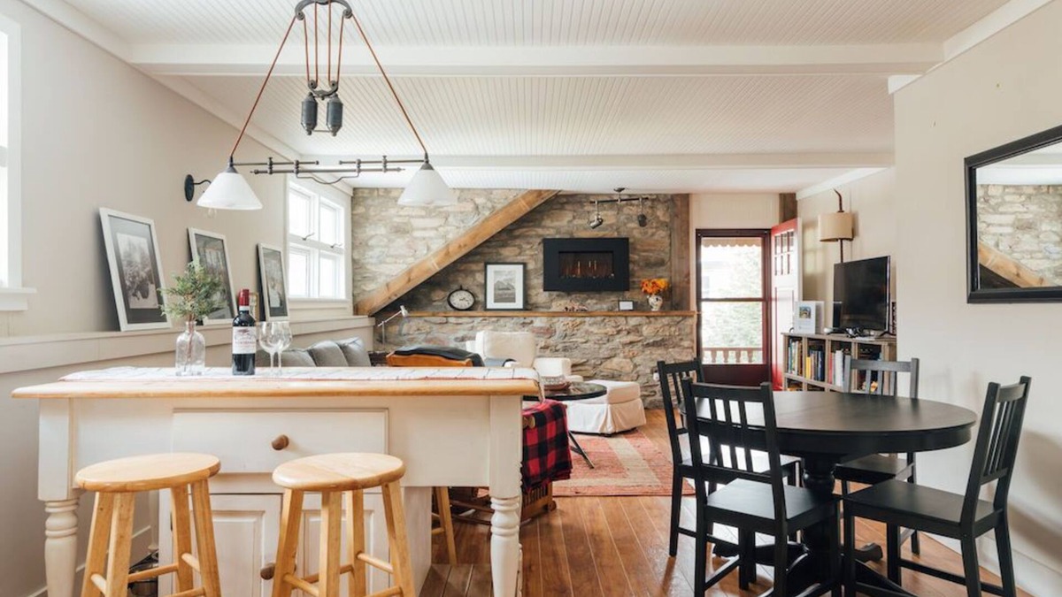 Pine Hill Ski Chalet | Catskill Chalet: Serene Mountain Escape