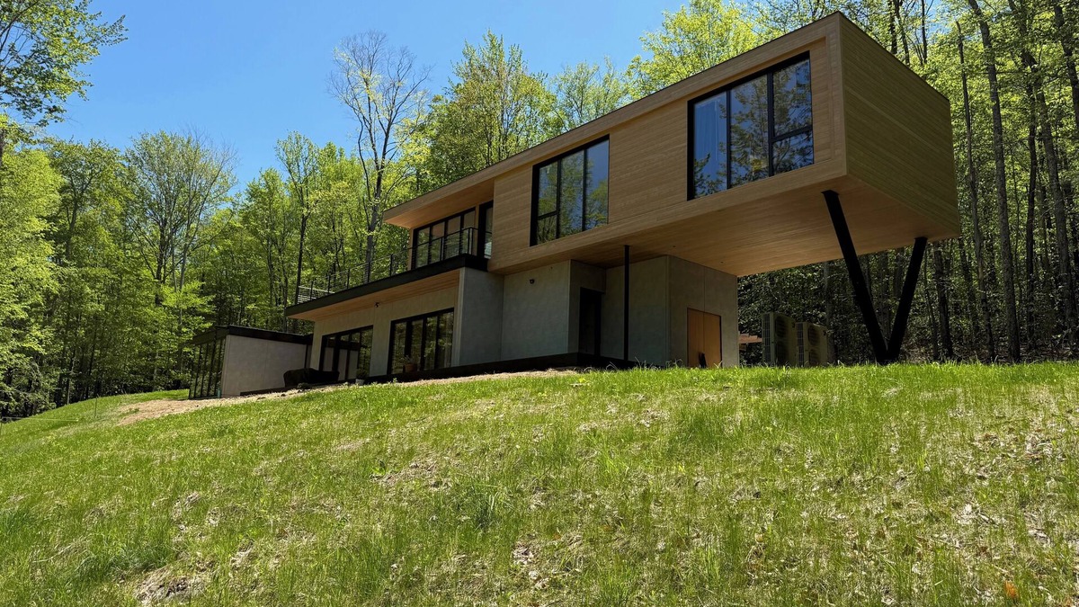 Bearsville House | Catskills Mountain House