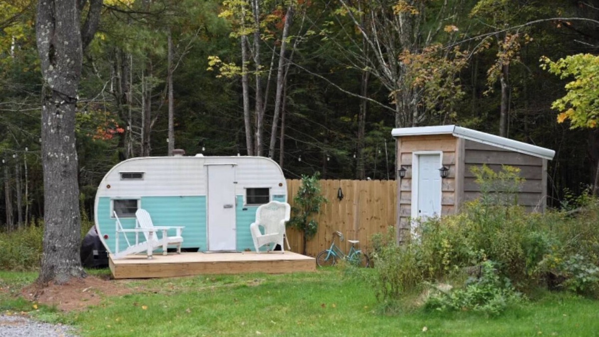 Town of Conesville RV Rental | Catskills Vintage Shasta Camper