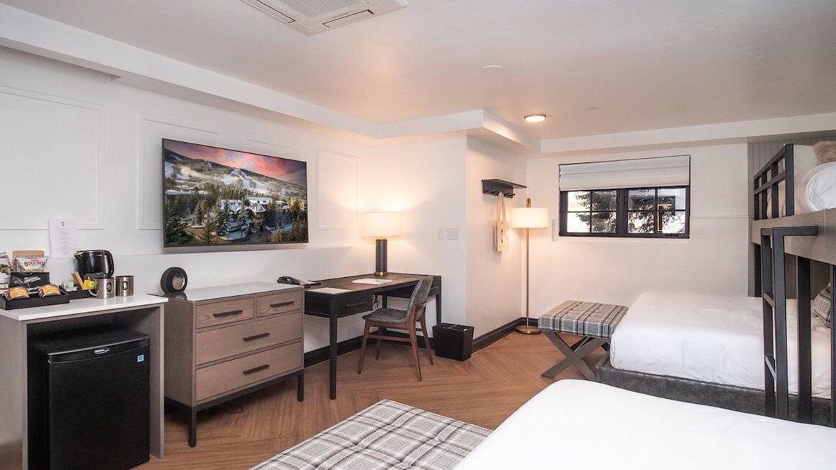 Vail Hotel | Catwalk | Double King + Twin Bunks at Gravity Haus Vail, Parking, Pets Allowed