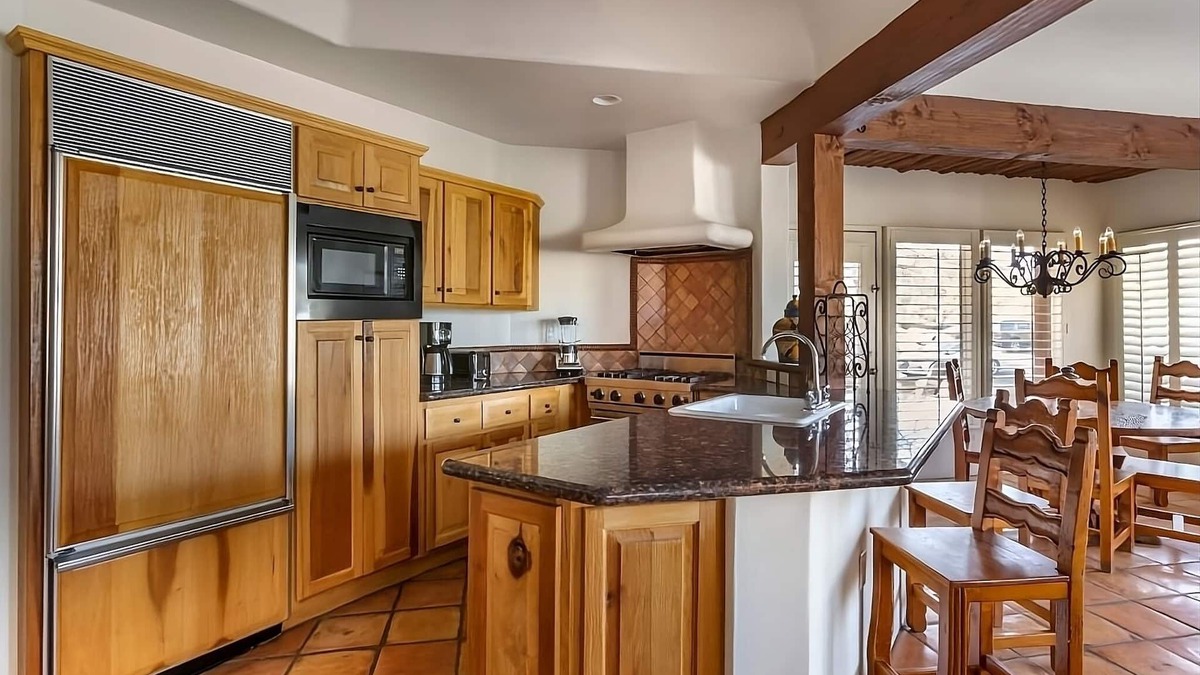 Cave Creek Hotel | Cave Creek's Hidden Jewel! Swimming Pool, Free Parking, Full Kitchen!