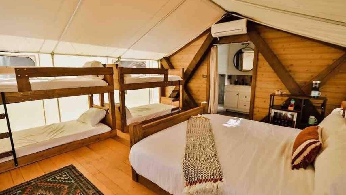 Kanab Cabin | Cave Lakes Canvas Cabin Deluxe Suite #3 (Sleeps 6)
