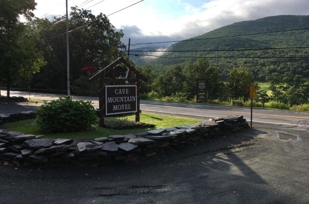 Windham Hotel | Cave Mountain Motel