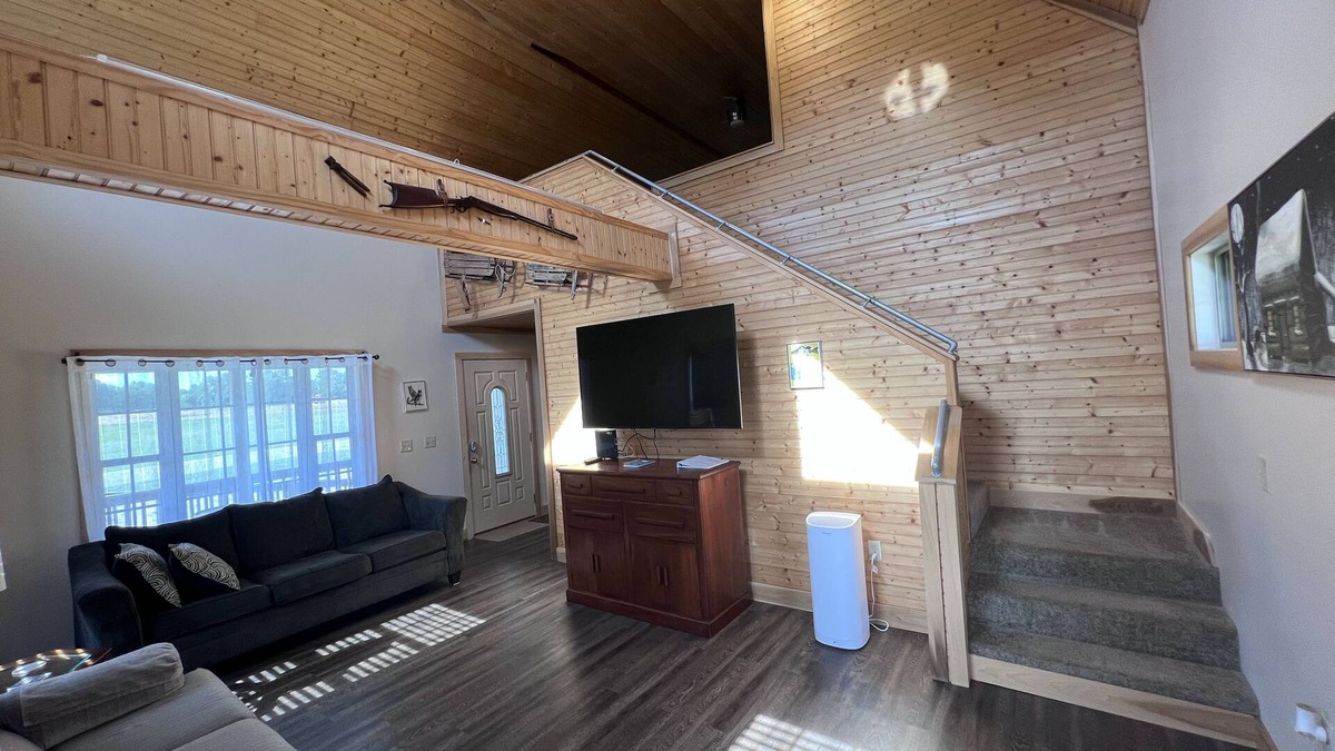 Farmers Cabin | Cave Run Lake/Morehead State University Area Fully Equipped, Private Cabin