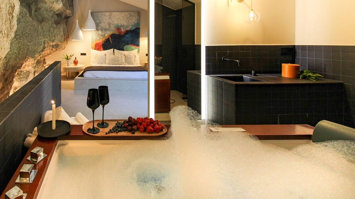 Jorquera Apartment | Cave Suite COVA (Lomas de Ruvira cave hotel)
