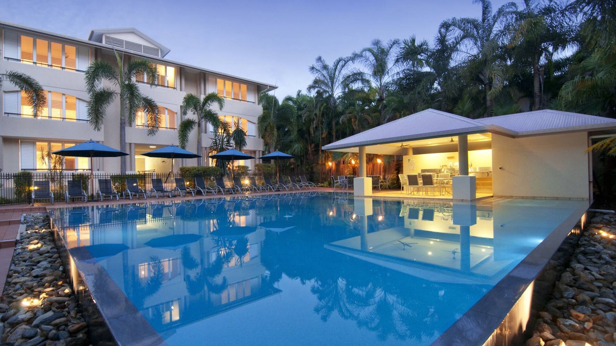 Port Douglas Hotel | Cayman Villas