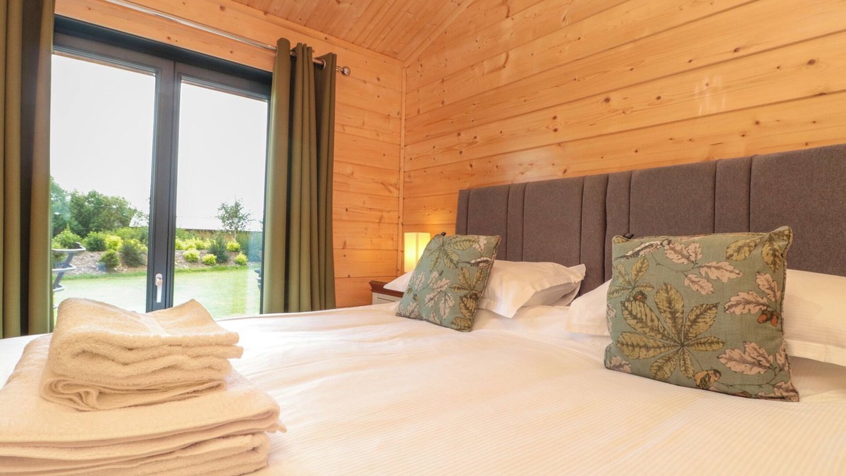 Driffield Cottage | CAYTHORPE LODGE, pet friendly, country holiday cottage in Nafferton