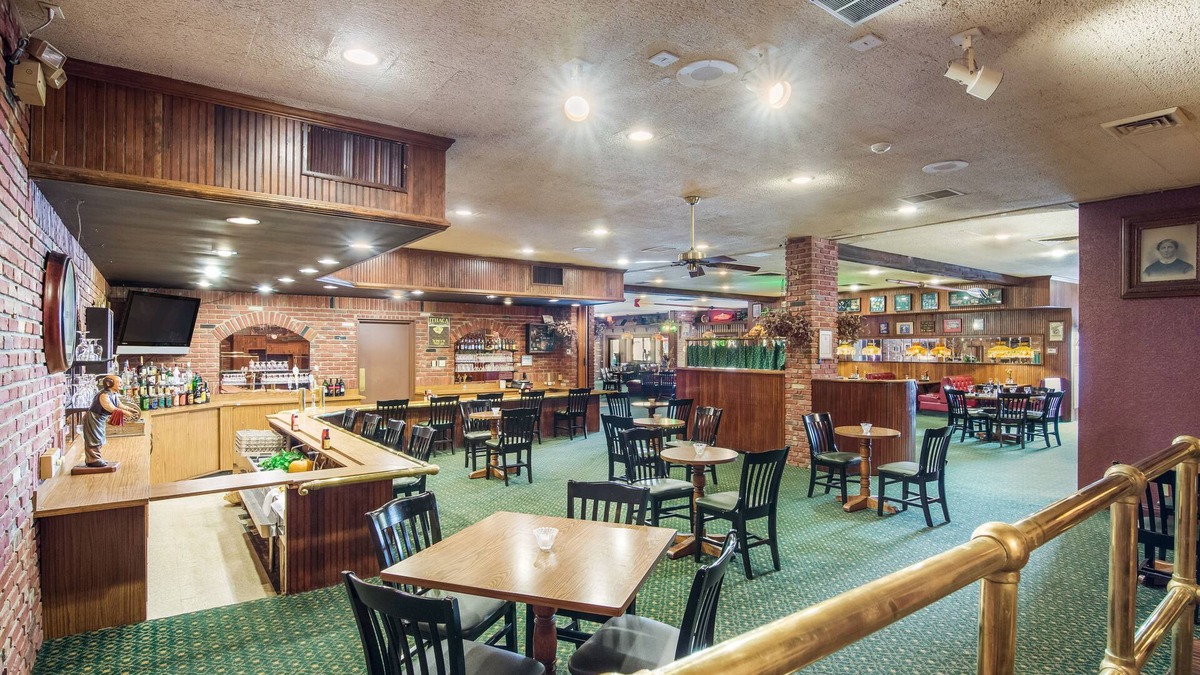Ithaca Hotel | Cayuga Blu Hotel