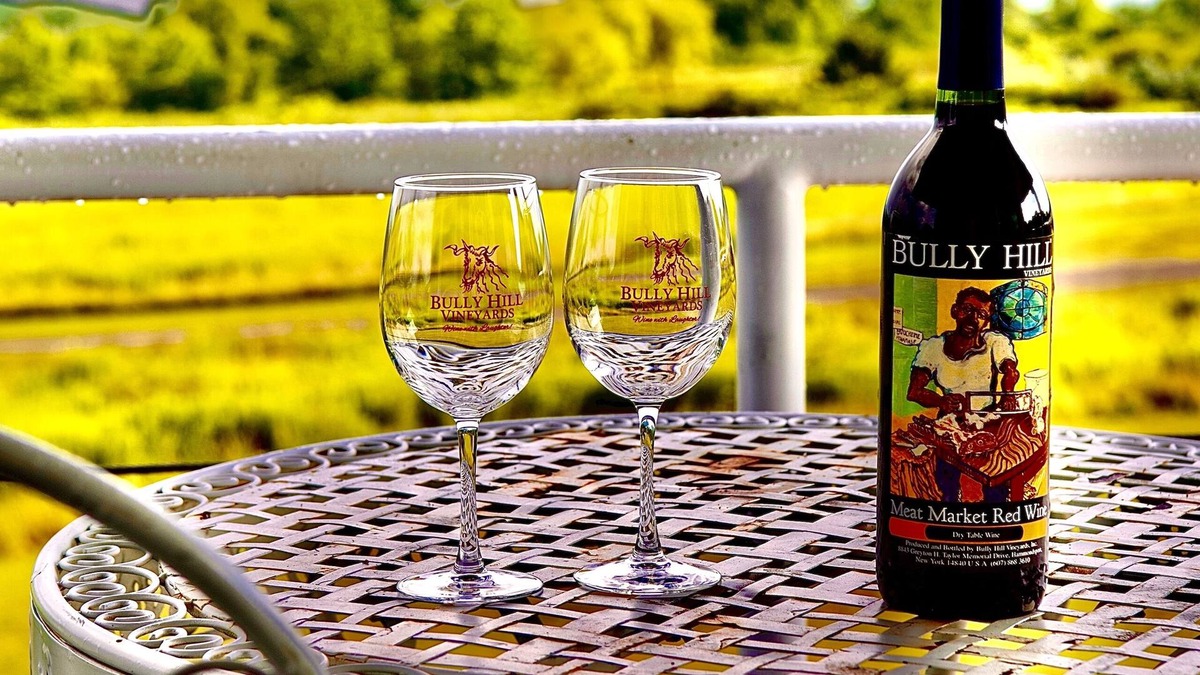 Lansing Hotel | Cayuga Lake Inn Ithaca Hotel Alt