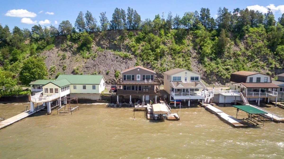 Town of Ledyard House | Cayuga Lakeside - Close to Ithaca!