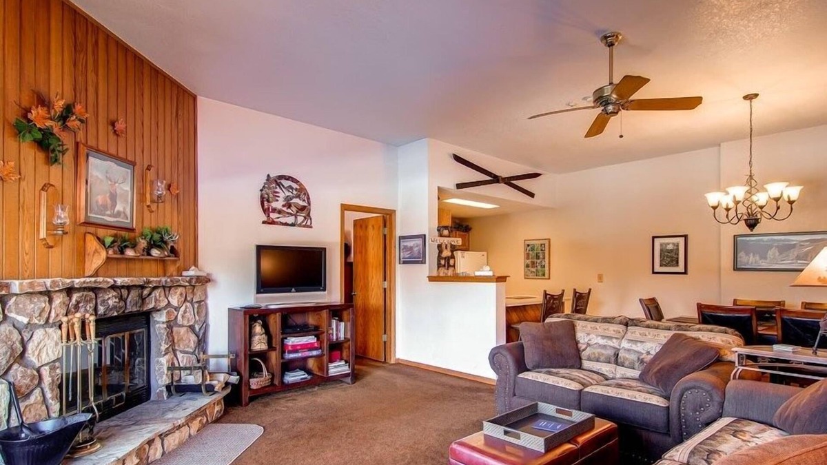 Wildernest Condo | Cc102 Buffalo Ge 2 Bedroom Condo by Redawning