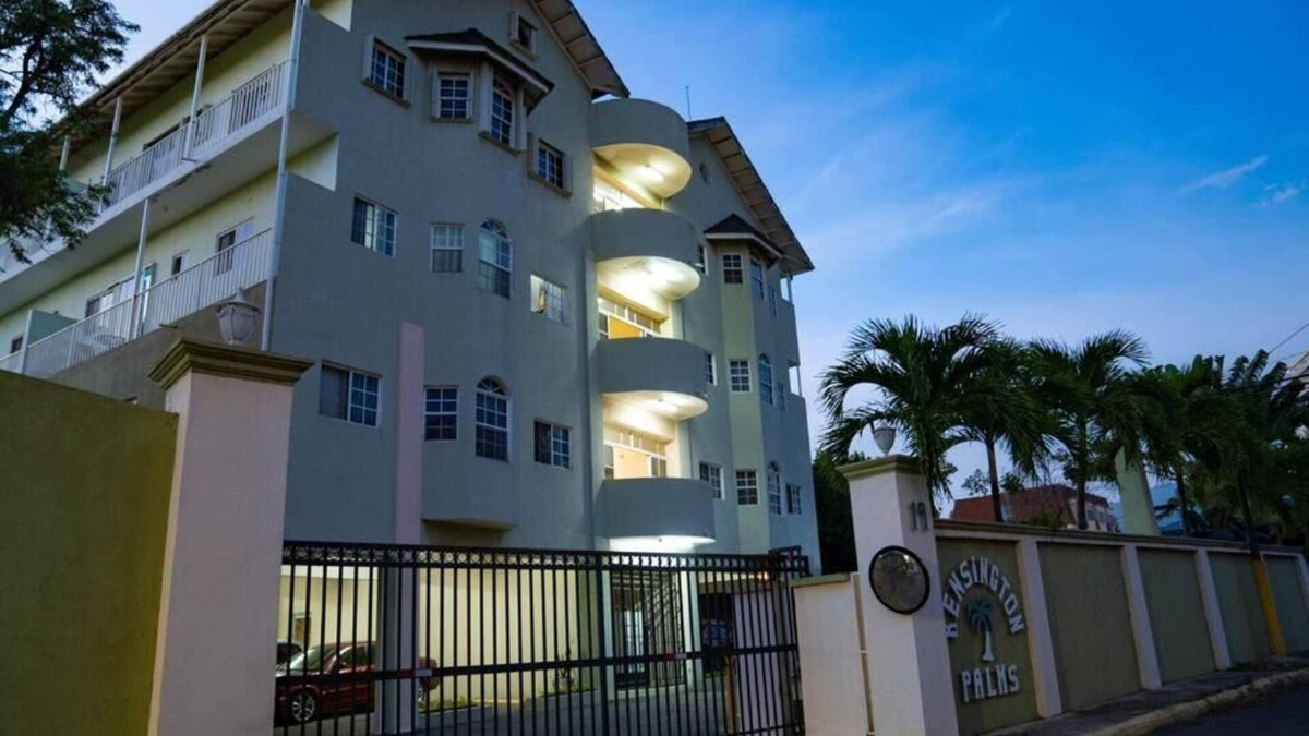Eden Gardens Apartment | CD's KPalms