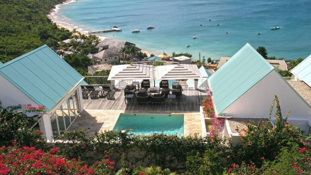 The Valley Villa | CeBlue Luxury Villas! Combo two villas next door! 10 King Bedroom Suites with Hotel Amenities!