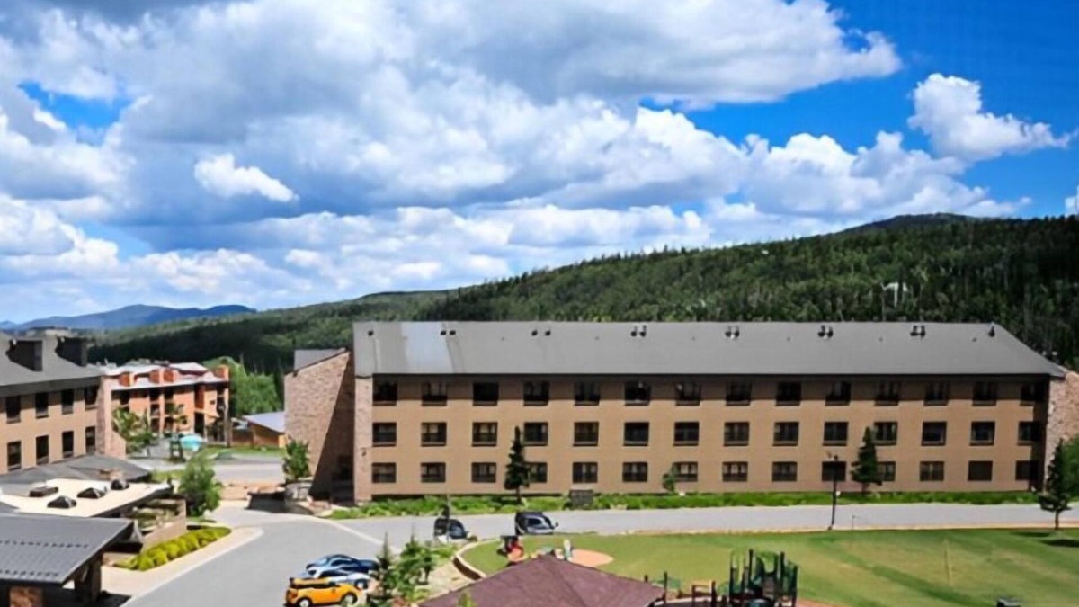 Brian Head Condo | Cedar Breaks Jr. Villa · Ski Retreat! Jr. Villa in Brian Head.