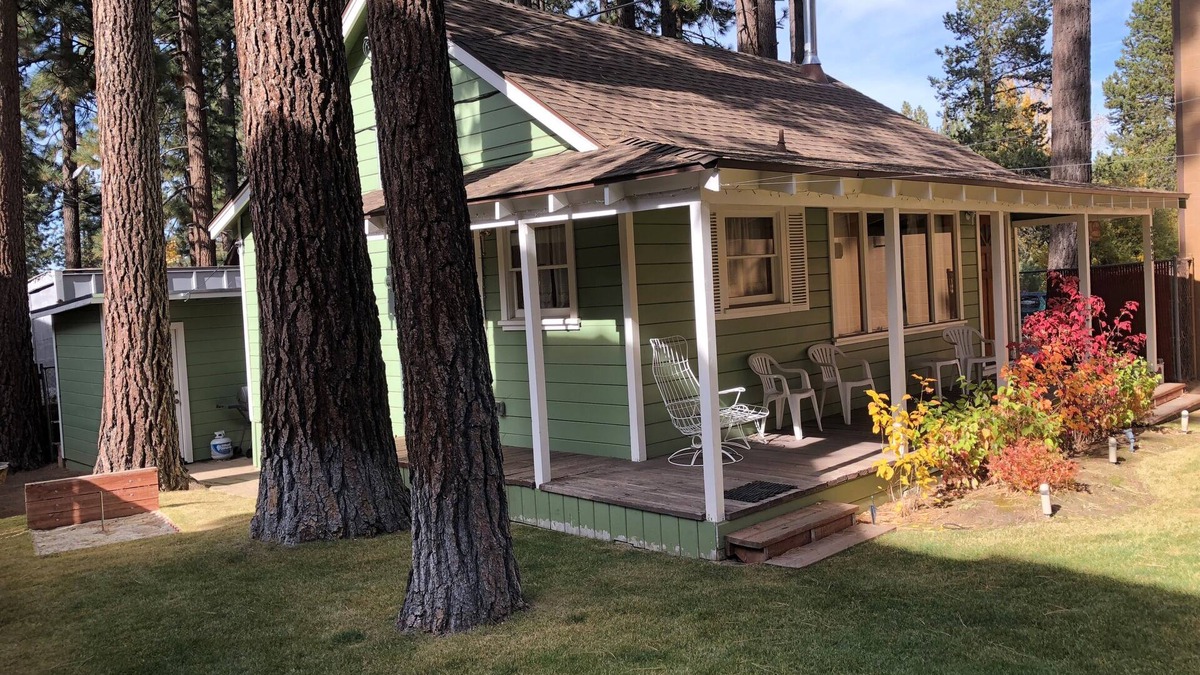 South Lake Tahoe Cabin | Cedar Cabin Lake Tahoe -Walking Distance to the Lake and Heavenly Gondola
