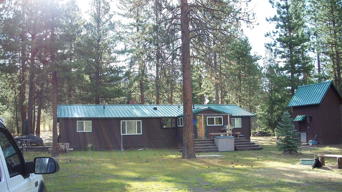 Dairy Cabin | Cedar Cabin nestled in the pines