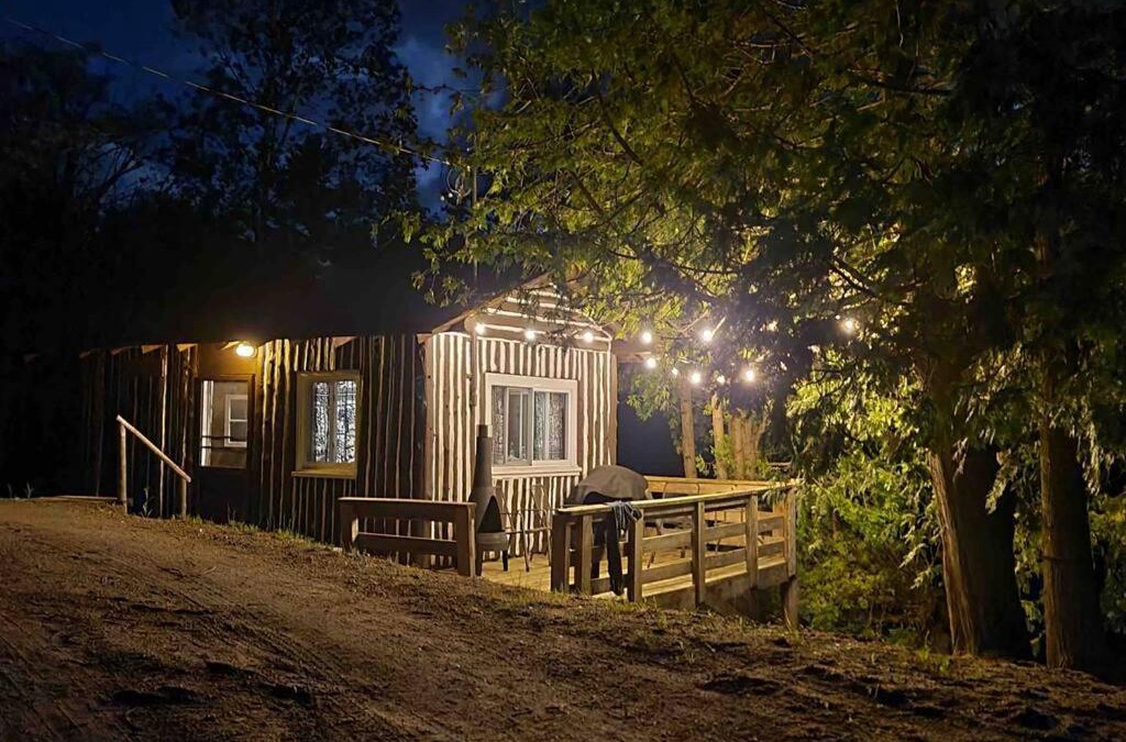 North Frontenac House | Cedar Cabin - North Frontenac Lodge