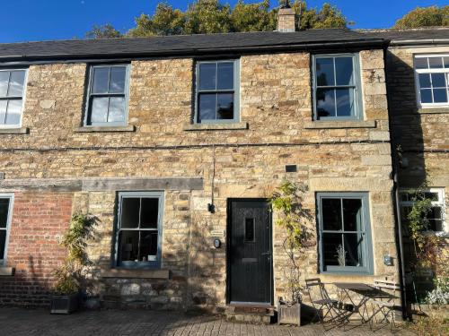 Barnard Castle House | Cedar Cottage
