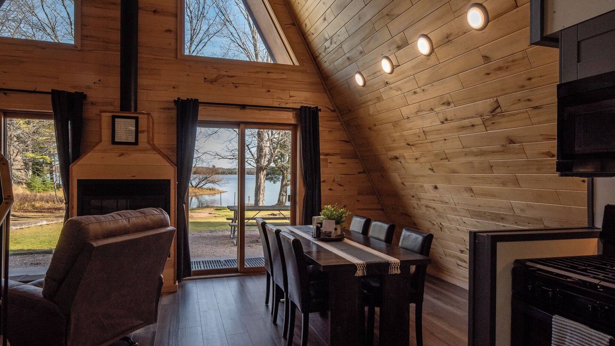 Butternut Cabin | Cedar Cove Cabin 2