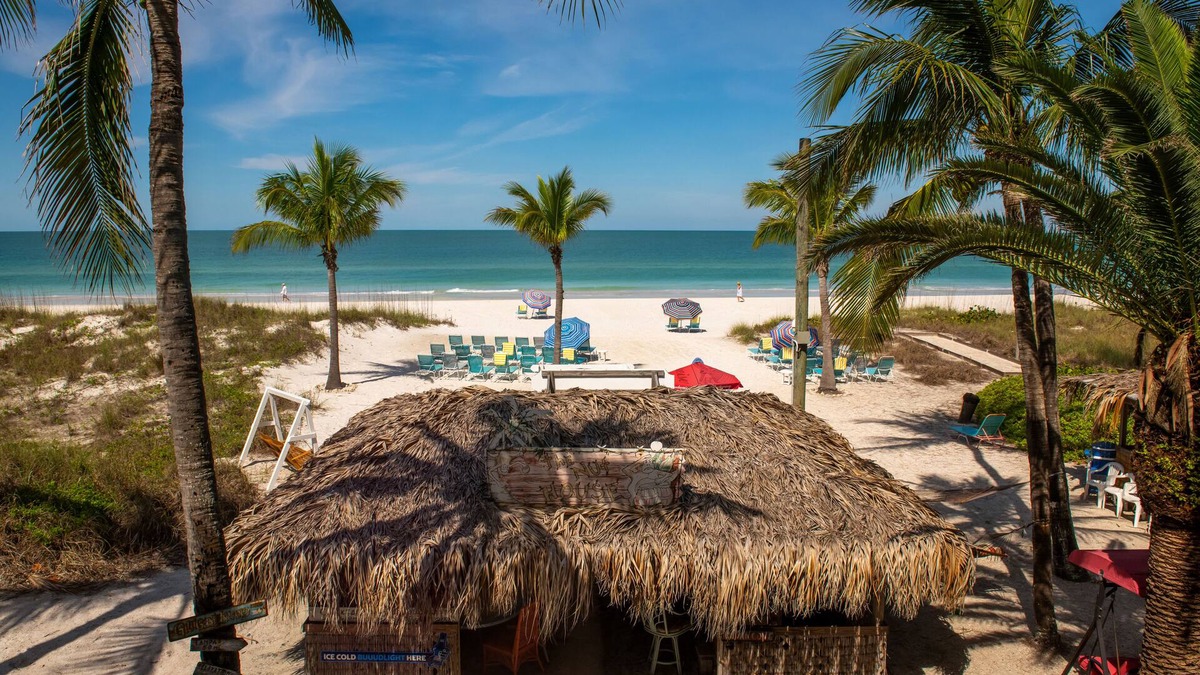Holmes Beach Resort | Cedar Cove Resort and Cottages