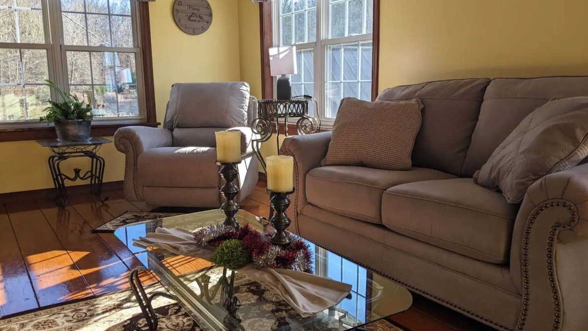 Mohnton House | Cedar Glen Farm Guesthouse