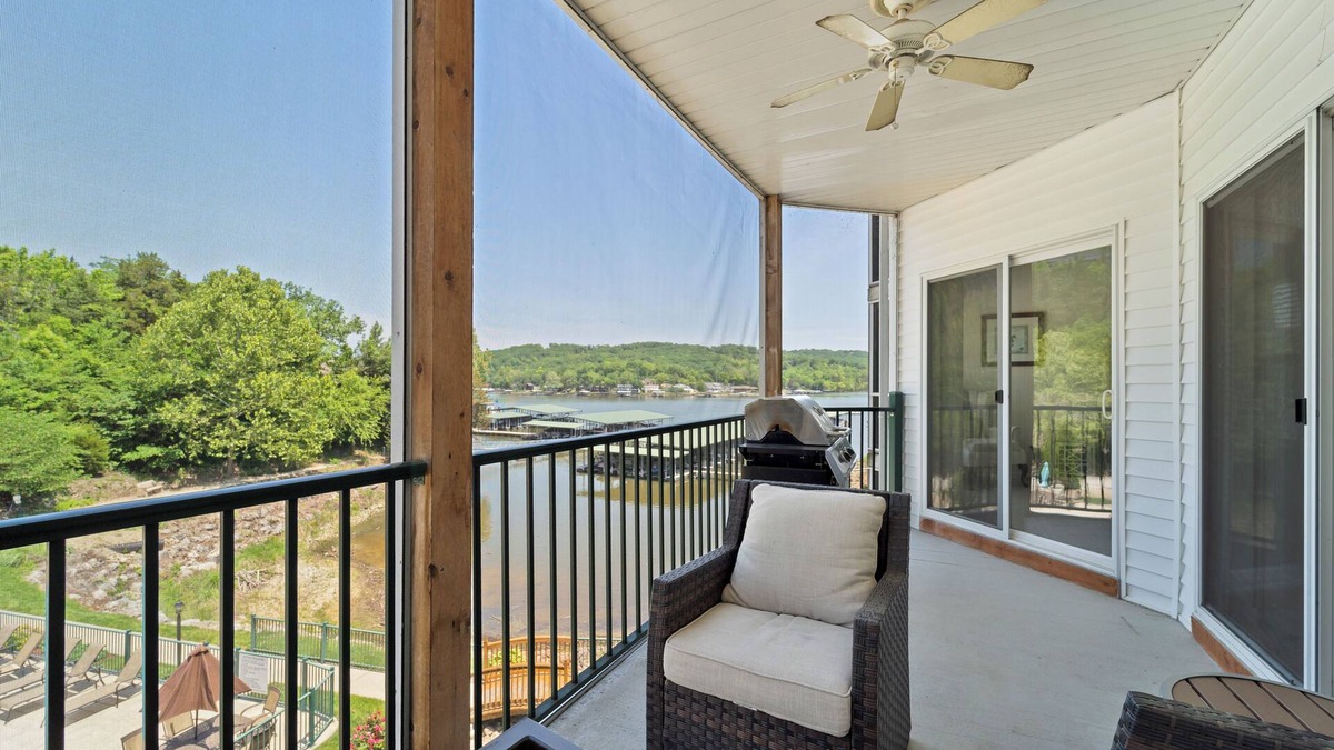 Camdenton Condo | Cedar Heights 464 - Charming lakeview condo