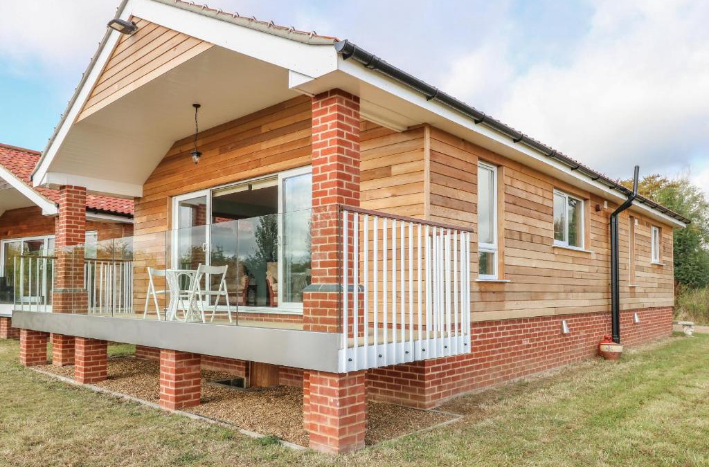 Attleborough House | Cedar Lodge