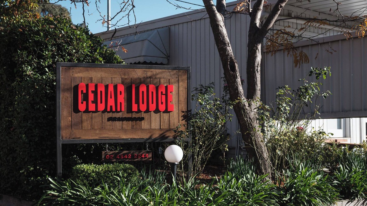 Braidwood Hotel | Cedar Lodge Motel