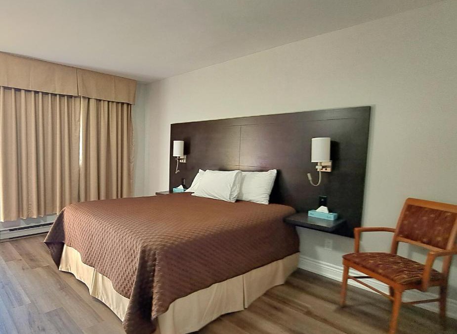 Goderich Hotel | Cedar Lodge Motel