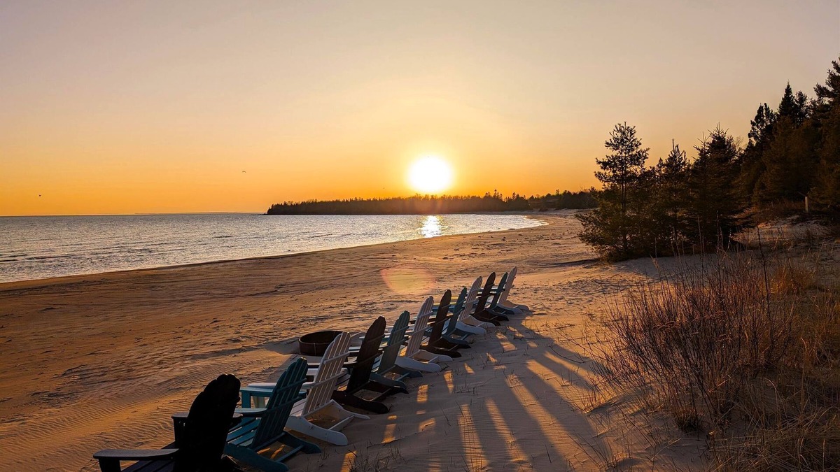 Naubinway Cottage | Cedar Lodge on Lake Michigan