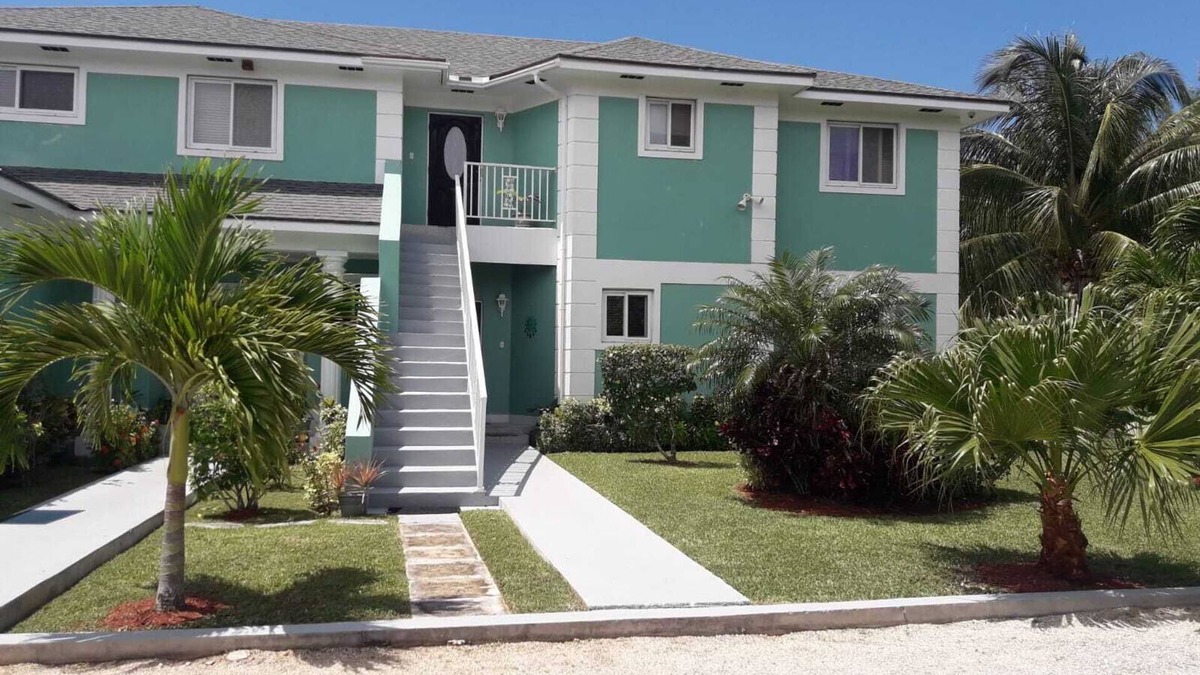 Nassau Apartment | Cedar Pine Villas - Quiet, 'Luxury & Comfort Rolled Into One'