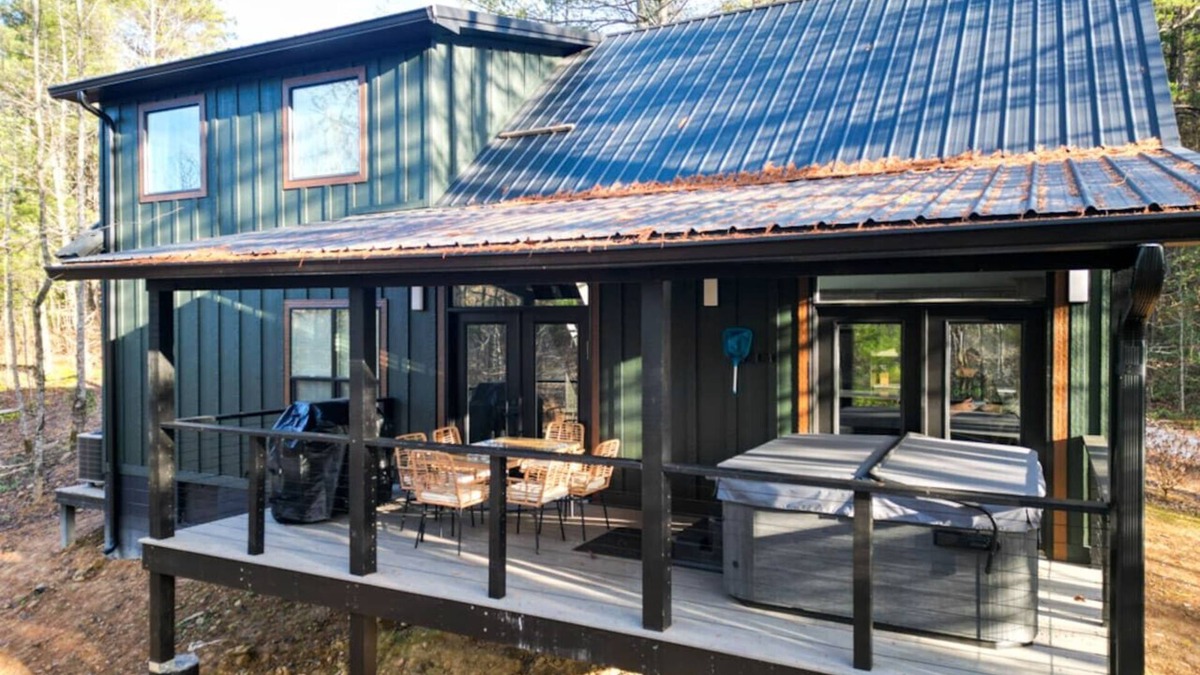 Campton Cabin | Cedar Ridge Red River Gorge HotTub WiFi
