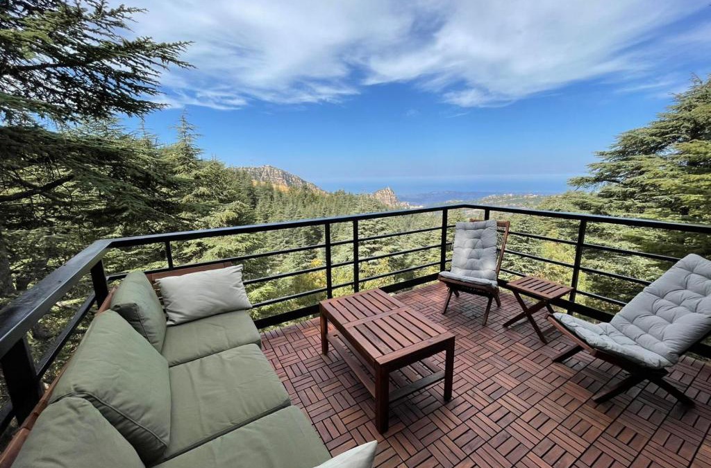 Kfardebian Villa | Cedar Scent Guesthouse