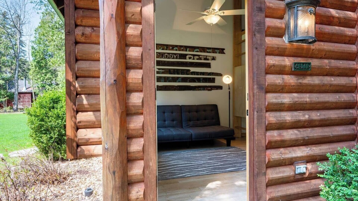 Ephraim Cottage | Cedar Studio | Cozy Fall Retreat in Ephraim