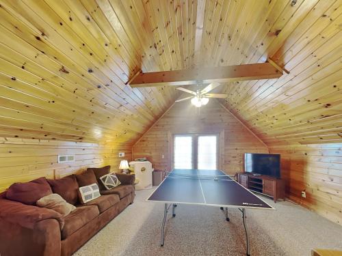 Sevierville House | Cedar Top