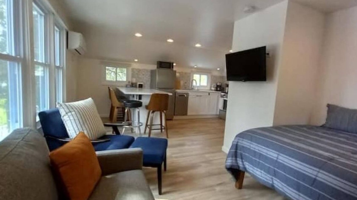 Beulah Apartment | Cedar Tree Inn
