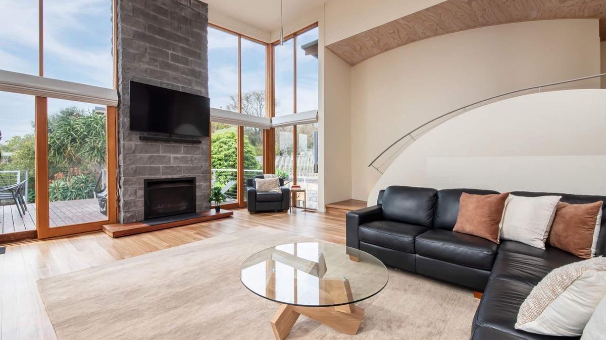 McCrae House | Cedar Views in McCrae