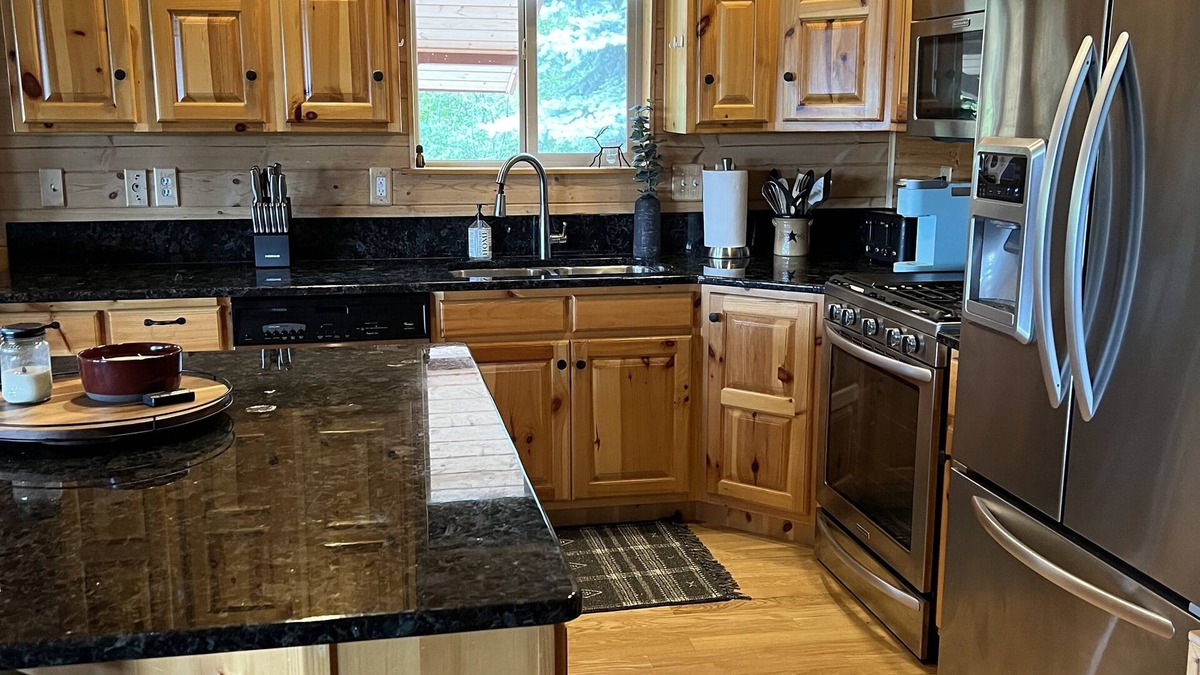 Thayne Cabin | Cedar Woods Cabin on beautiful Star Valley Ranch