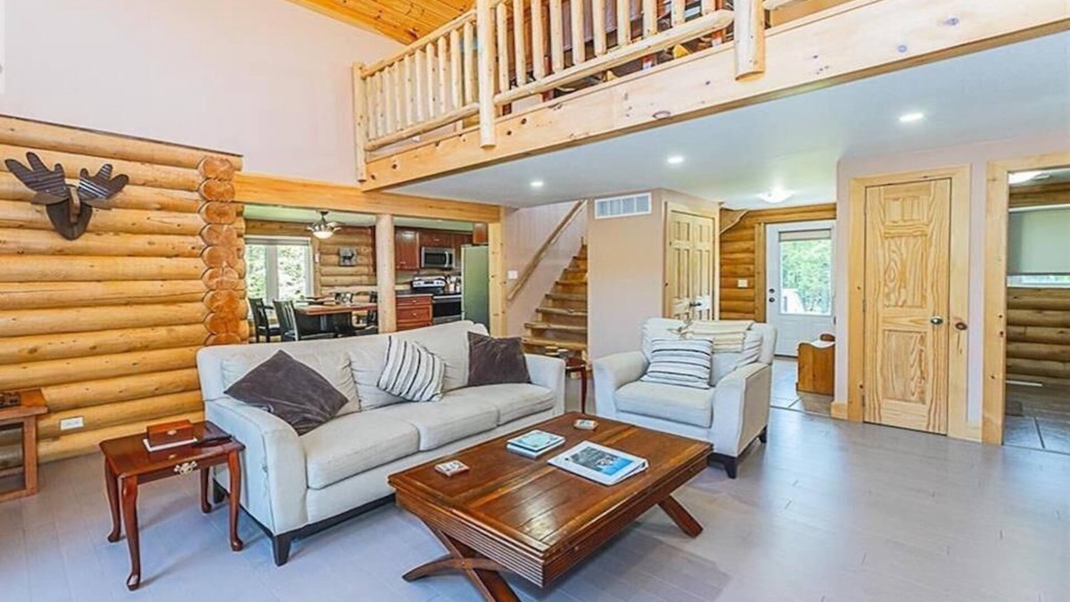 Northern Bruce Peninsula Ski Chalet | Cedars on Huron - A Chalet Retreat by Lake Huron