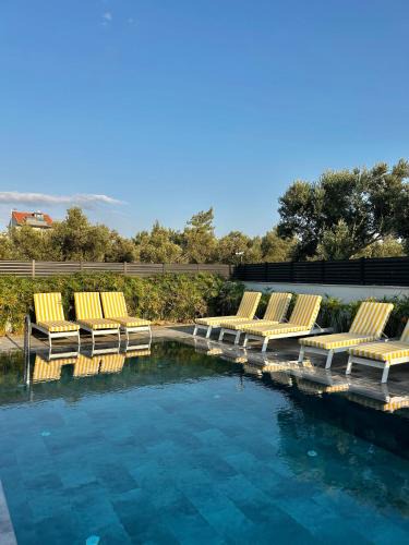 Ezine Hotel | Cedori Butik Otel