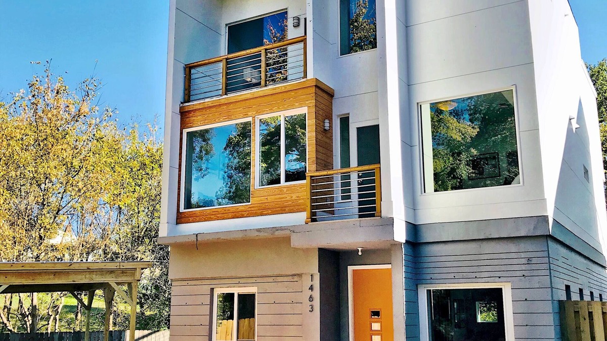 Edgewood House | CELEBRITY STYLE MODERN MANSION near the Belt line and Ponce City Market