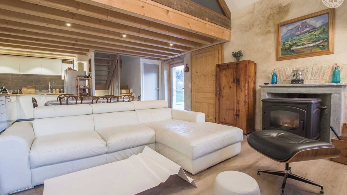 Les Marches House | Cellier DES Vignes - LES Marches